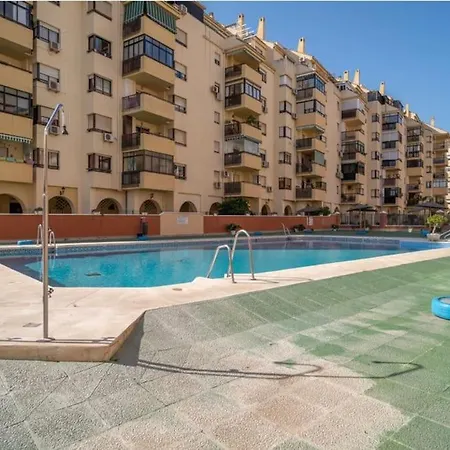 Piso En Malaga. * פואנגירולה